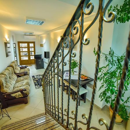 Hostel Sinj Εξωτερικό φωτογραφία
